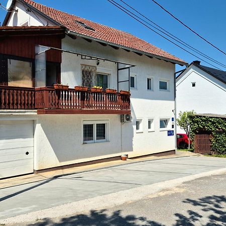 Rooms Garden Слунь Екстер'єр фото